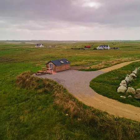 North Uist Lodges Tigharry Room photo